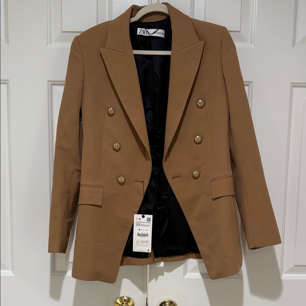 NWT Zara Camel Blazer with Gold Accents xs